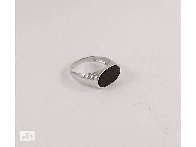 Перстень с ониксом Maxi Silver 7266 SE 15.5