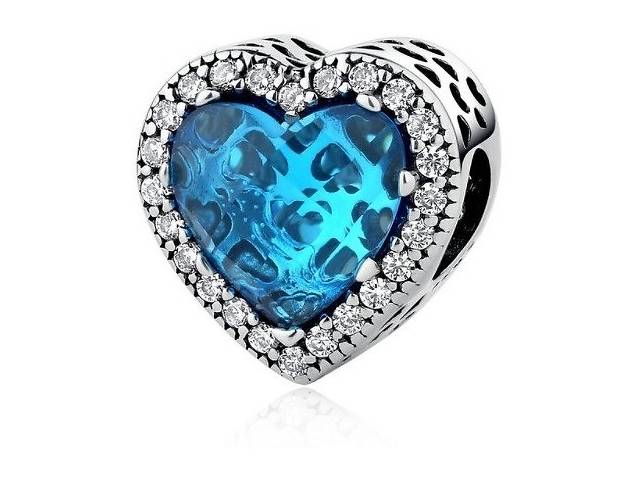 Серебряный шарм Pandora Голубое сердце