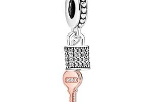 Серебряный шарм Pandora Ключ с замком паве 788682C01