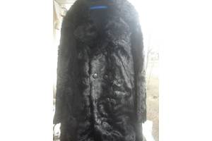 Шуба мужская черная из натурального меха ламы.