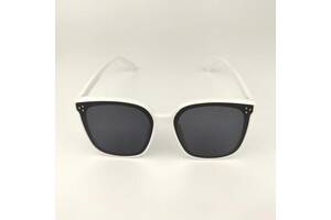 Солнцезащитные очки Matrix Water c белой роговой оправой и темно-синей линзой