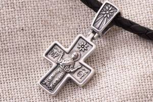Серебряный крест с чернением 132516 Оникс
