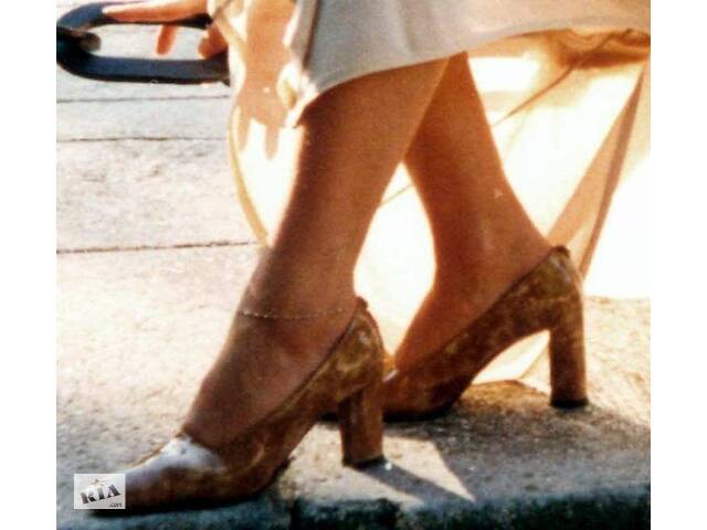 Туфлі Pollini Італія, лакована шкіра, нар. 39