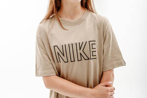 Женская Футболка Nike W NSW TEE BF SW Бежевый L (7dFJ4931-247 L)