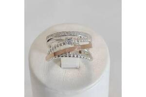 Женское серебряное кольцо с золотой вставкой и Фианитами