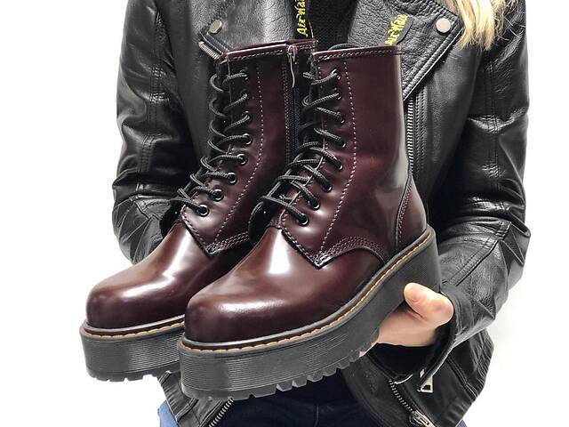 Женские ботинки Dr. Martens Jadon Rainbow Patent бордового цвета (Доктор Мартинс Жадон бордовые)