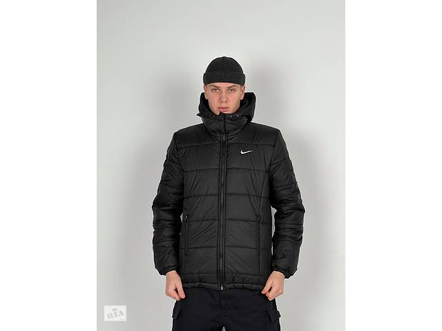 Зимняя куртка 'Европейка' Nike черная S (1591263676)