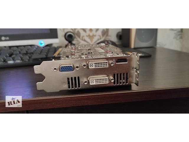 GAINWARD GTX 560 ti 2gb (Nvidia)