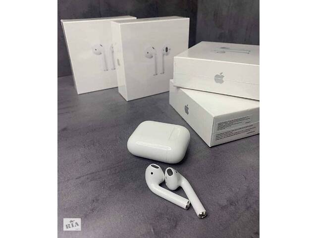 AirPods 2 with Wireless Charging Case