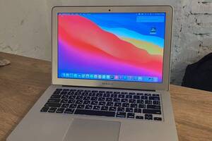 Б/у Ноутбук Apple MacBook Air A1466 13.3' 1440x900| Core i5-5200U| 8 GB RAM| 128 GB SSD| HD 5500