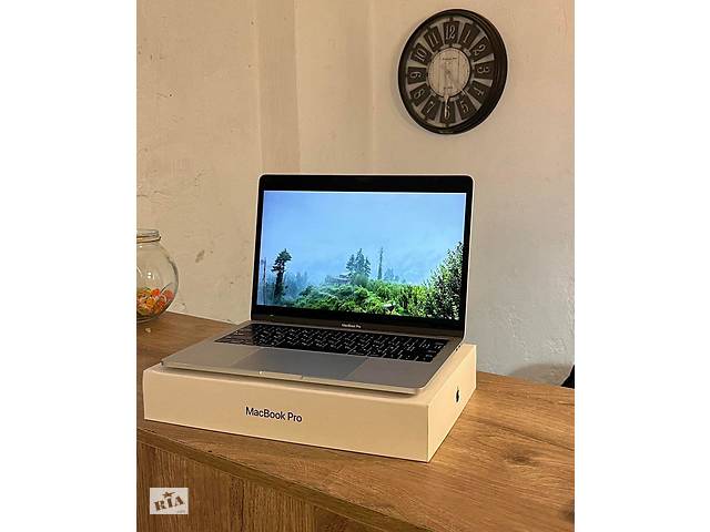 Б/у Ноутбук Apple MacBook Pro A1989 13.3' 2560x1600| Core i5-8250U| 16 GB RAM| 250 GB SSD| Iris Plus 655