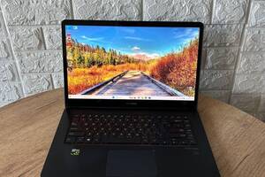 Б/у Ноутбук Asus ZenBook UX550GE 15.6' 3840x2160 Touch| i7-8750H| 16GB RAM| 512GB SSD| GTX 1050 Ti 4GB