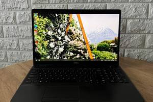 Б/у Ноутбук Dell Precision 3541 15.6' 1920x1080| Core i7-9850H| 32 GB RAM| 512 GB SSD| Quadro P620 4GB