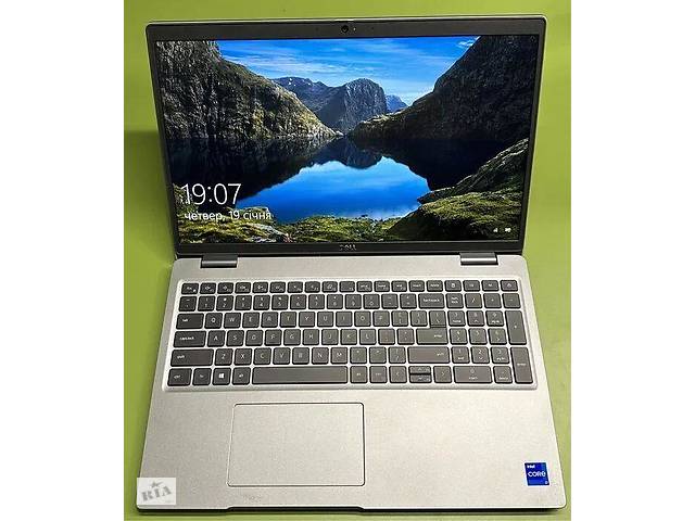 Б/у Ноутбук Dell Precision 3560 15.6' 1920x1080| Core i7-1165G7| 16 GB RAM| 256 GB SSD| Quadro T500 2GB