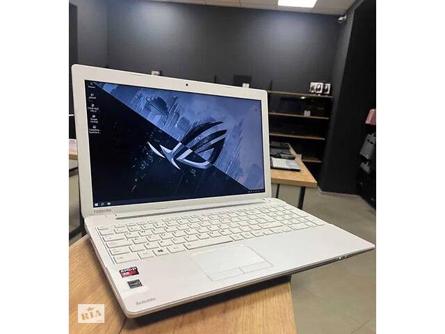 Б/у Ноутбук Toshiba Satellite C55D-A-15H 15.6' 1366x768| AMD A6-5200| 4 GB RAM| 256 GB SSD| Radeon HD 8400