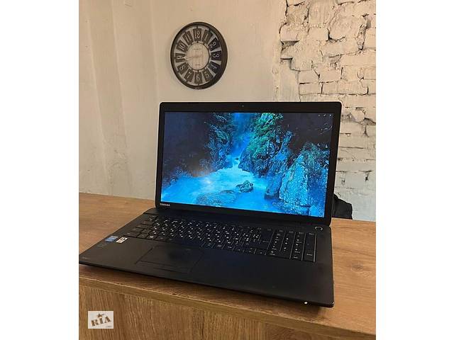 Б/у Ноутбук Toshiba Satellite C70-B-128 17.3' 1600x900| Core i3-4100U| 8 GB RAM| 240 GB SSD| HD 4400