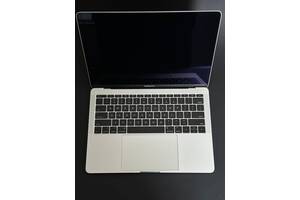 Б/у Ультрабук Apple MacBook Pro 13 (2017) 13.3' 2560x1600| Core i5-7360U| 16 GB RAM| 512 GB SSD| Iris Plus 640