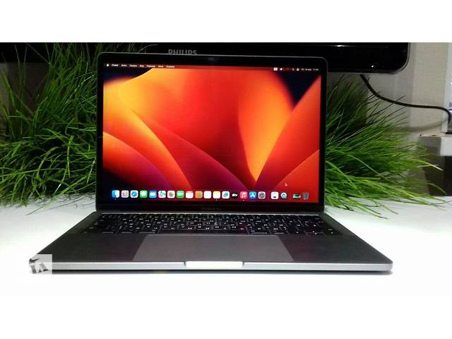 Б/у Ультрабук Apple MacBook Pro A1708 13.3' 2560x1600| Core i5-7200U| 8 GB RAM| 128 GB SSD| HD 620