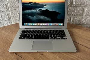 Б/у Ультрабук Б-класс Apple MacBook Air A1466 2014 13.3' 1440x900| Core i7-4650U| 8 GB RAM| 512 GB SSD| HD