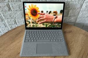 Б/у Ультрабук Б-класс Microsoft Surface Laptop 2 13.5' 2256x1504 Touch| i5-8350U| 8GB RAM| 256GB SSD| UHD 620