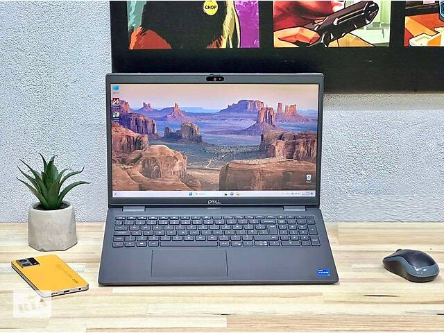 Б/у Ультрабук Dell Latitude 3530 15.6' 1920x1080 Сенсорный| Core i5-1235U| 8 GB RAM| 256 GB SSD| Iris Xe