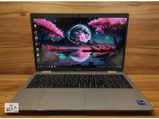 Б/у Ультрабук Dell Latitude 5520 15.6' 1920x1080 Сенсорный| Core i5-1145G7| 16 GB RAM| 250 GB SSD| Iris Xe