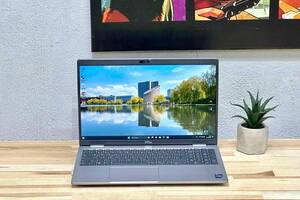 Б/у Ультрабук Dell Latitude 5540 15.6' 1920x1080| Core i5-1345U| 16 GB RAM| 256 GB SSD| Iris Xe