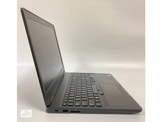 Б/у Ультрабук Dell Latitude 5590 15.6' 1366x768| Core i5-8250U| 16 GB RAM| 256 GB SSD| UHD 620