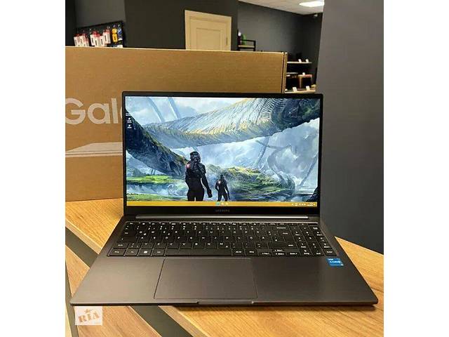 Б/у Ультрабук Samsung Galaxy Book 3 NP750XFG-KA1DE 15' 1920x1080| Core i3-1315U| 8 GB RAM| 256 GB SSD| UHD