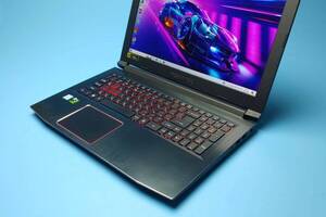 Б/у Игровой ноутбук Acer Predator Helios 300 PH315-51 15.6' 1920x1080| i7-8750H| 16GB RAM| 256GB SSD+1000 HDD|