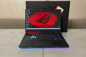 Б/у Игровой ноутбук Asus ROG Strix G513QY Advantage Edition 15.6' 2560x1440| Ryzen 9 5980HX| 16GB RAM| 512GB