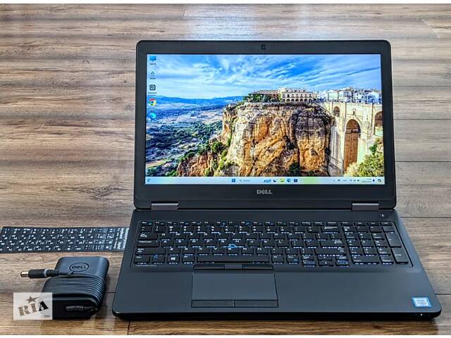 Б/у Игровой ноутбук Б-класс Dell Latitude E5570 15.6' 1920x1080| i7-6820HQ| 8GB RAM| 512GB SSD| Radeon R7 M370
