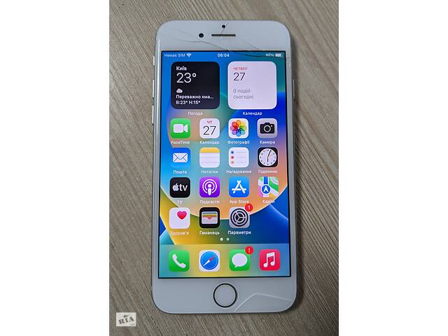 IPhone 8 64Gb (A1863) White потертый