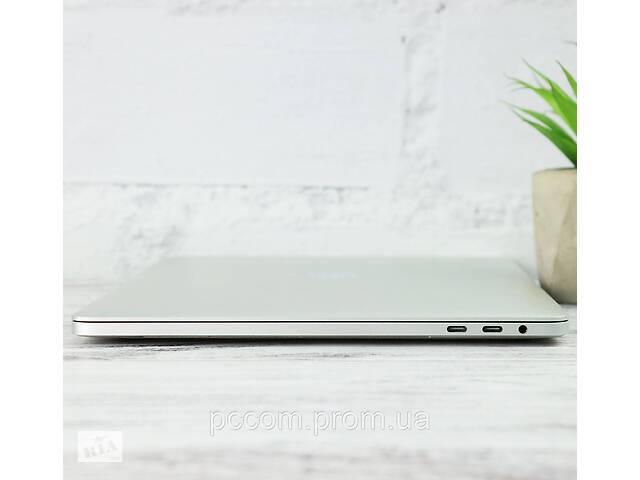 Ноутбук 13.3' Apple MacBook Pro Mid 2017 TouchBar Retina A1706 Intel Core i5-7267U 16Gb RAM 256Gb SSD NVMe - Фото 4