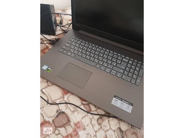 Ноутбук Lenovo IdeaPad 330 17.3'