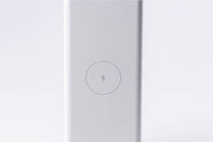 Повербанк Xiaomi 10000 mah powerbank беспроводная зарядка Туре-С и Micro USB (UR503)