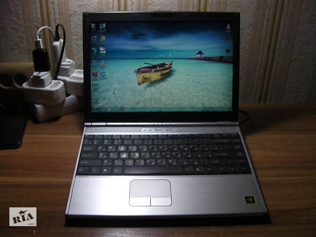 Рабочий Sony VAIO VGN-SZ3HRP 13.3' LCD Core2Duo T5600 2x1.83ГГц 3ГБ/160ГБ Веб-Ка NVIDIA Оригинальные Батарея и 90-Вт Б/П