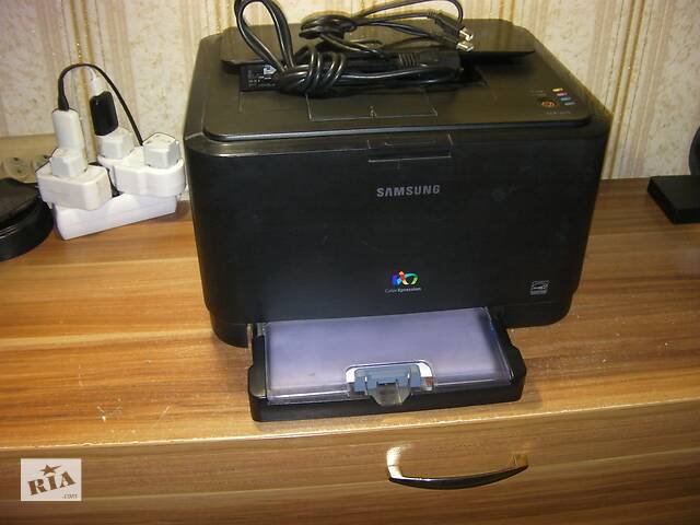 Рабочий Цветной Лазерный Принтер Samsung CLP-315 / CLP315 / CLP-315/XEV + 4 Картриджа с Тонером + USB и Сетевой Шнуры