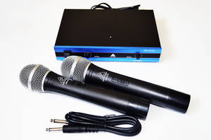 Радиосистема 2 микрофона Behringer WM-501R Черный