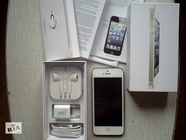 телефон Apple iPhone 5