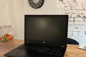 Б/у Ноутбук Fujitsu LifeBook U757 15.6' 1366x768| Core i7-6500U| 16 GB RAM| 240 GB SSD| HD 520