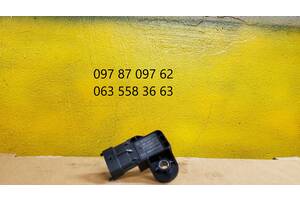 Датчик тиcку впускного колектора Opel Astra J 1.7CDTI 0281006077