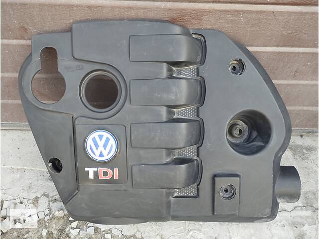 Декоративна кришка двигуна VW Passat B5(00-05) 1,9 TDI