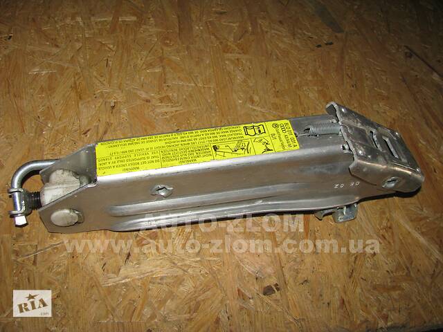 Домкраты Audi A3/A4/A6 8L0011031A