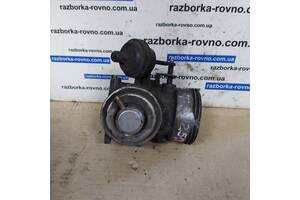 Дроссельная заслонка клапан EGR Volkswagen T-5 2003-2009 2.5TDI 070128070E 070128073