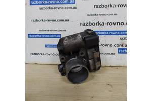 Дроссельная заслонка Renault Trafic Opel Vivaro Nissan Primastar 2007-2010 2.0DCi 8200330810D 0281002681