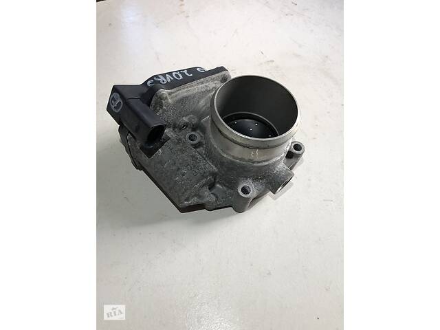 дросельна заслонка Volkswagen Passat B6 2.0TFsi 2005-2009. 06F133062G