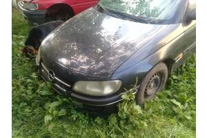 Двері передня для Opel Omega B