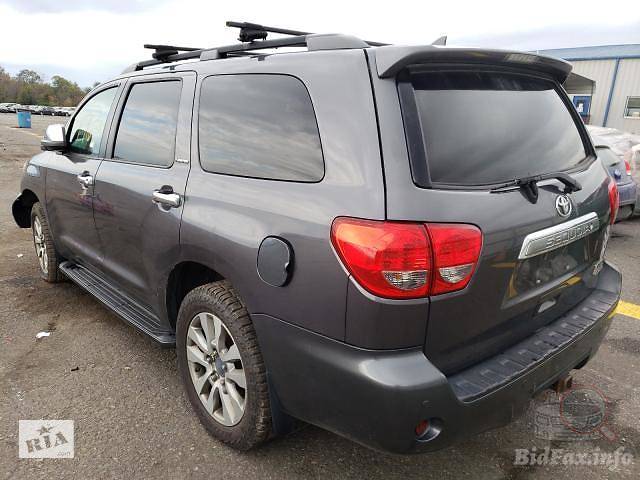 Двері передні для Toyota Sequoia 2012 670020C102