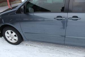 Дверь передняя для Toyota Sienna 2003-2009